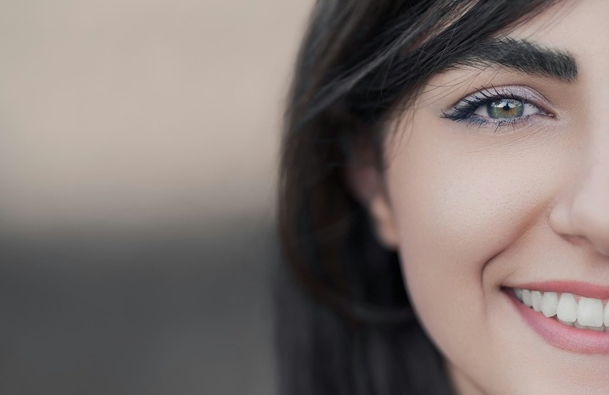 Corrección de la mordida abierta con ortodoncia invisible