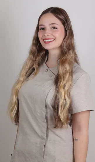 Alba_Aroca-324x548-1