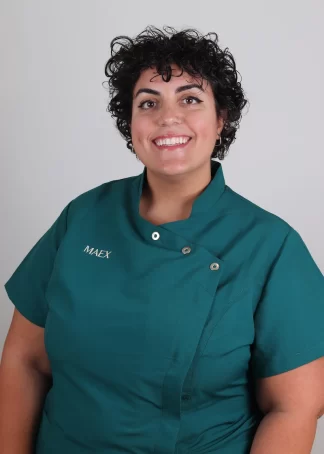 Maria_Perez___Ortodoncia-324x454-1