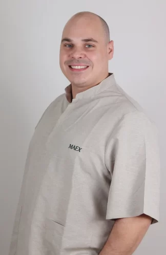 Nestor_Marco-324x497-1